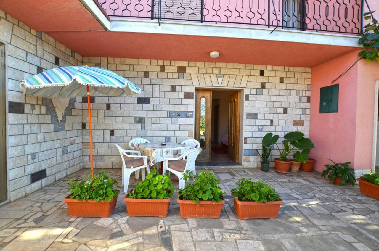 Miro Apartments Kanfanar Ngoại thất bức ảnh